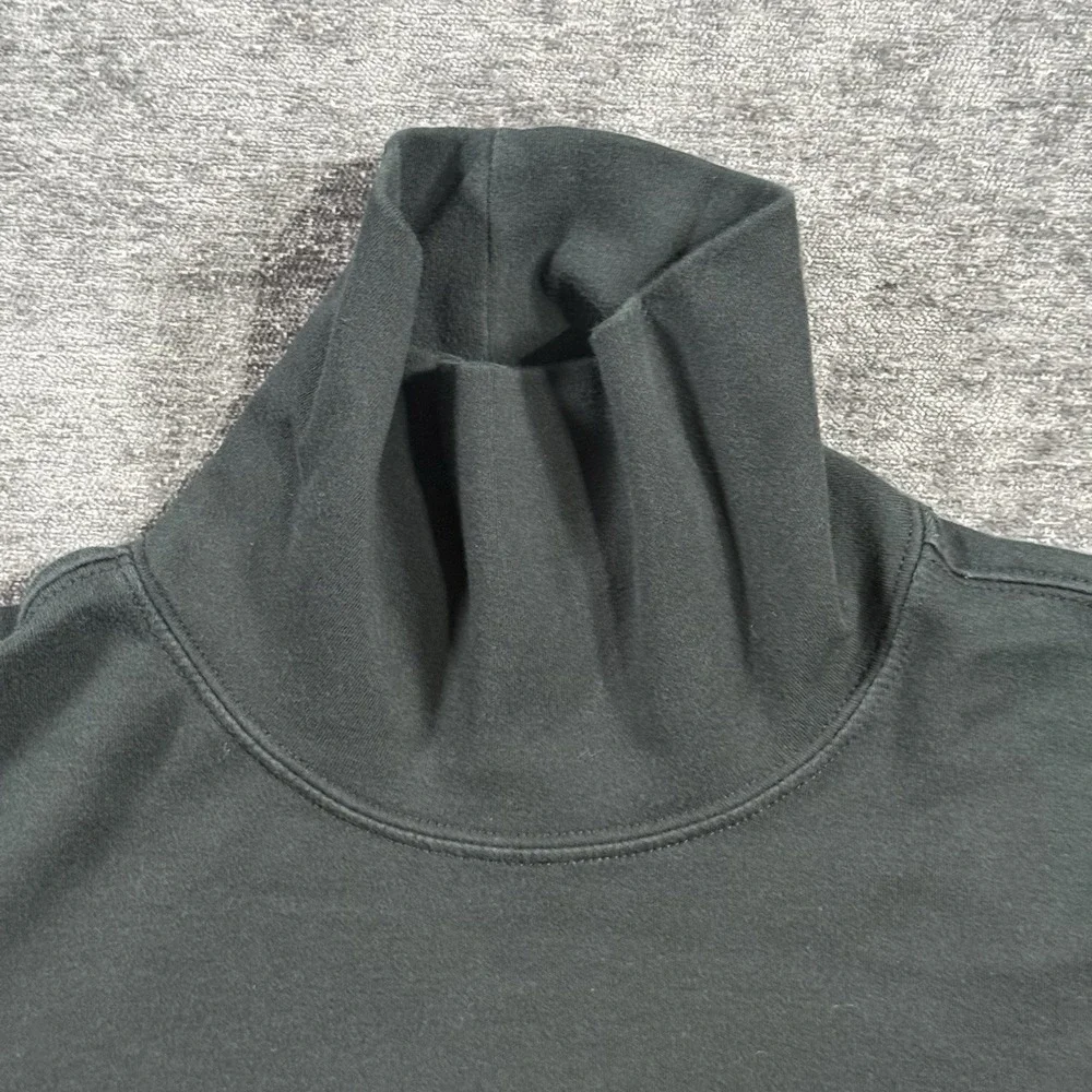 Izod Longsleeve Shirt Men's Size Large Black Mock Neck Tee Casual 100%‎ Cotton